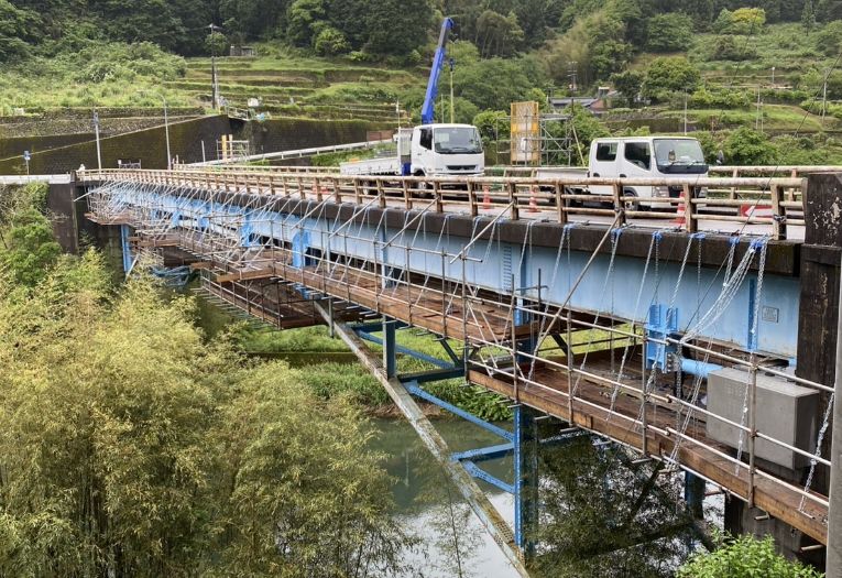 仁淀川橋塗装工事用足場組立工事